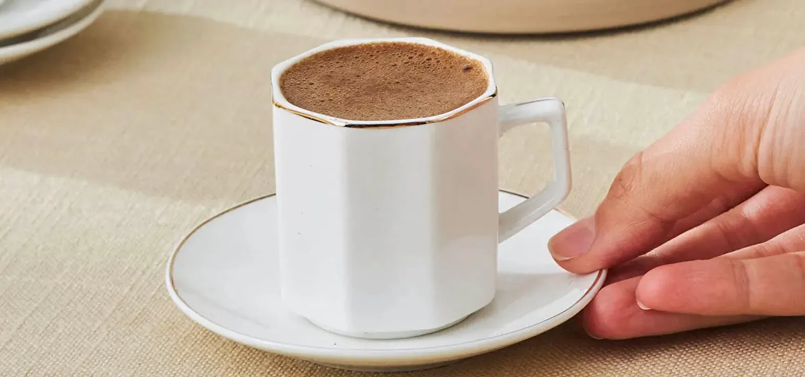 İzmir Bostanlı kafe iç mekan